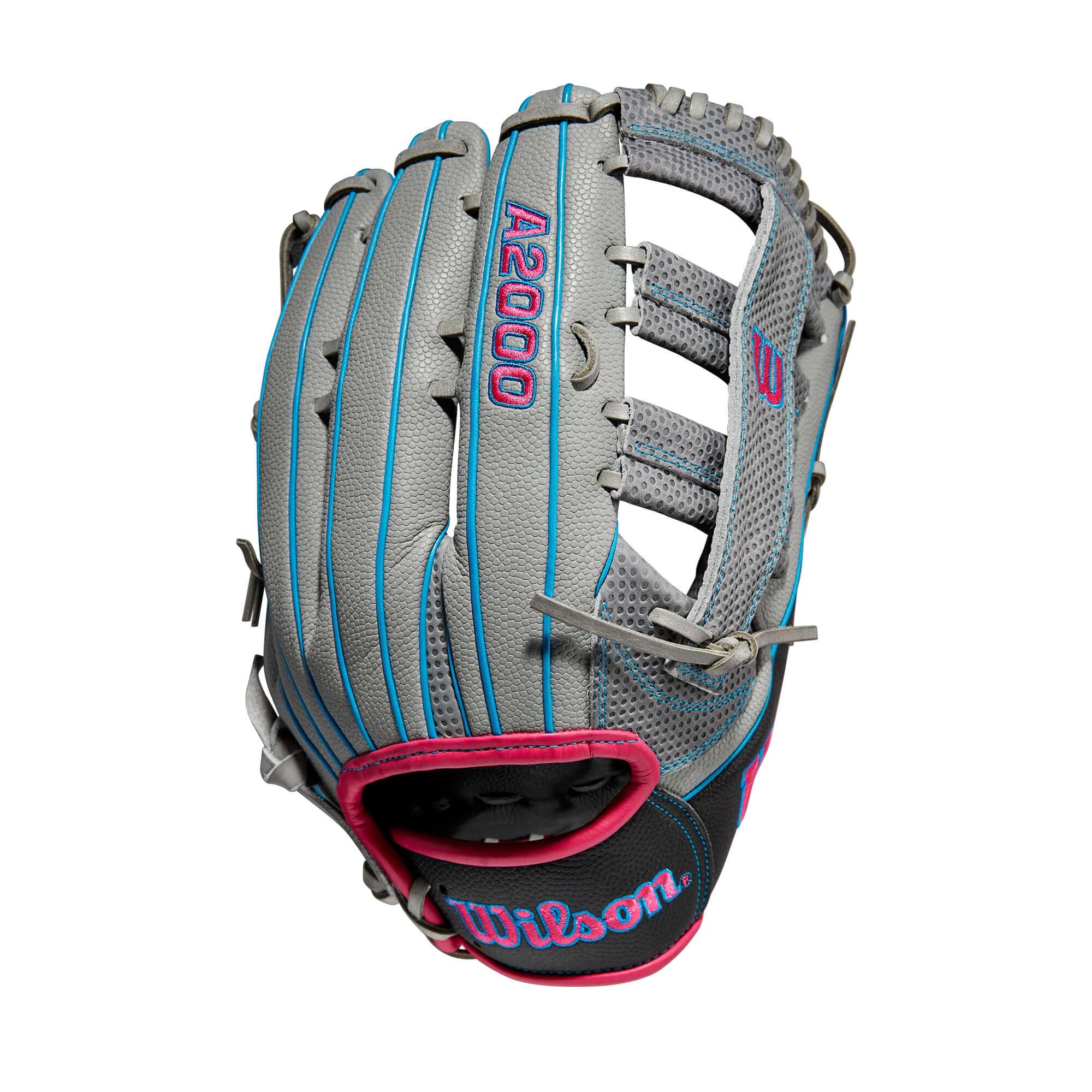 Wilson A2000 SCSP13SS 13" slowpitch softball glove in grey and black with Spin Control Technology and lightweight SuperSkin™.