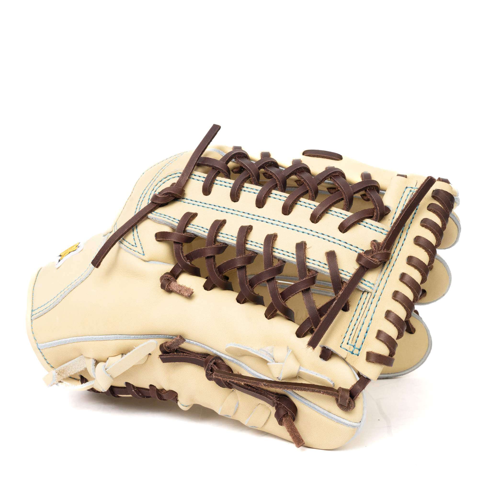 Close-up of thumb highlighting the trapeze web on Jax LJ-10 Outfield Glove Blonde 12.5-inch.