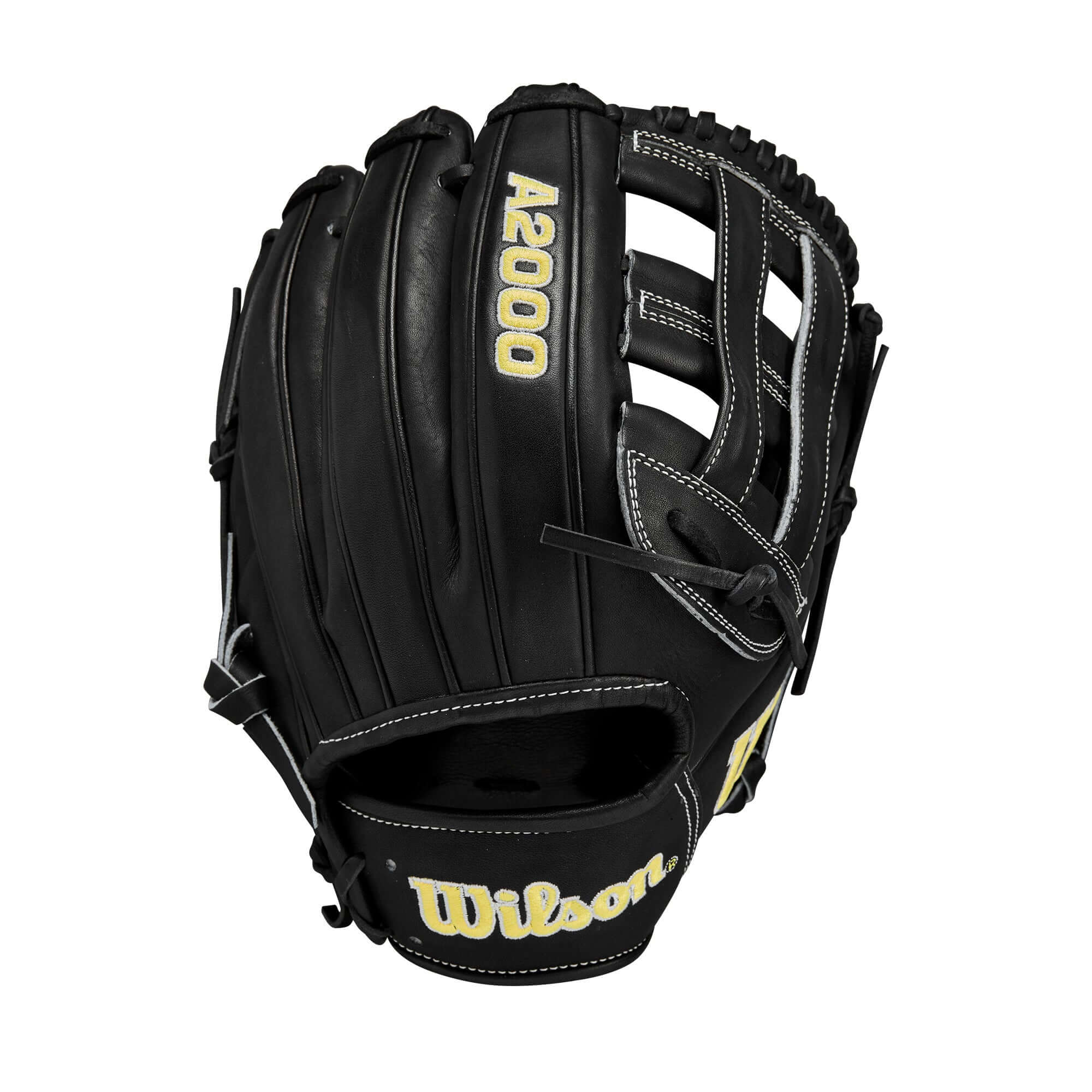 Wilson 2024 A2000 PP05 11.5" black infield glove with durable design and dual post web for performance.