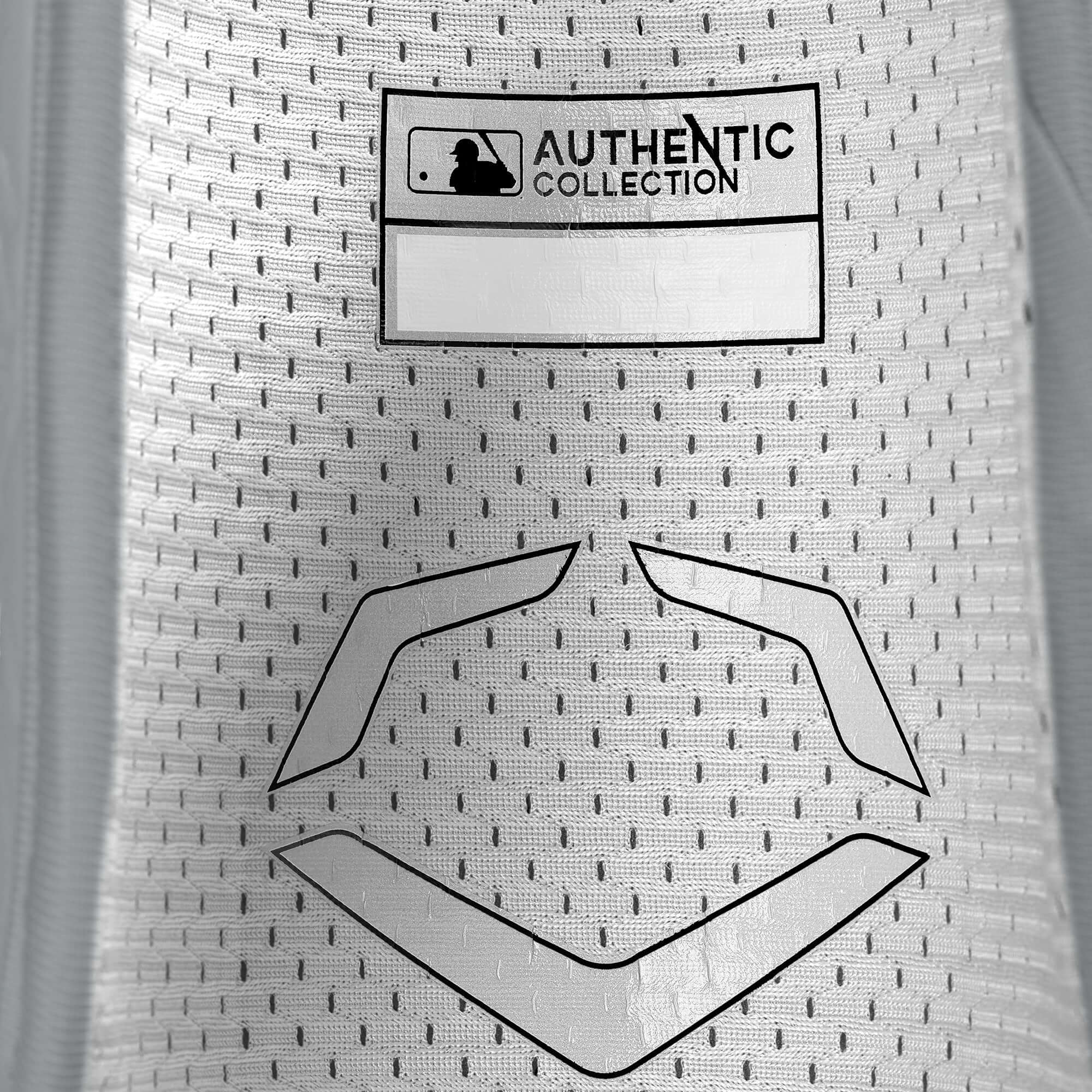 Pro-SRZ™ 2.0 Double Strap Elbow Guard back detail comfort lining