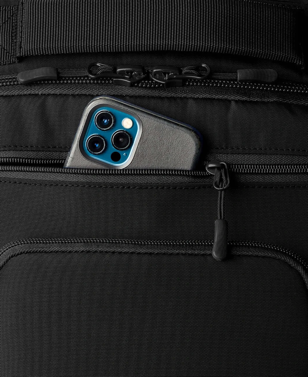 Evoshield Takeover Utility Wheeled Bag