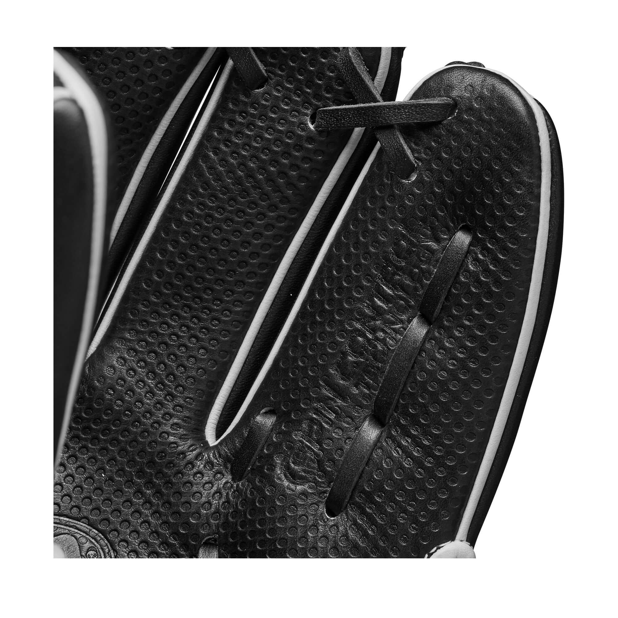 Wilson A2000 1786 Spin Control baseball glove, 11.5-inch, black and white, H-Web design