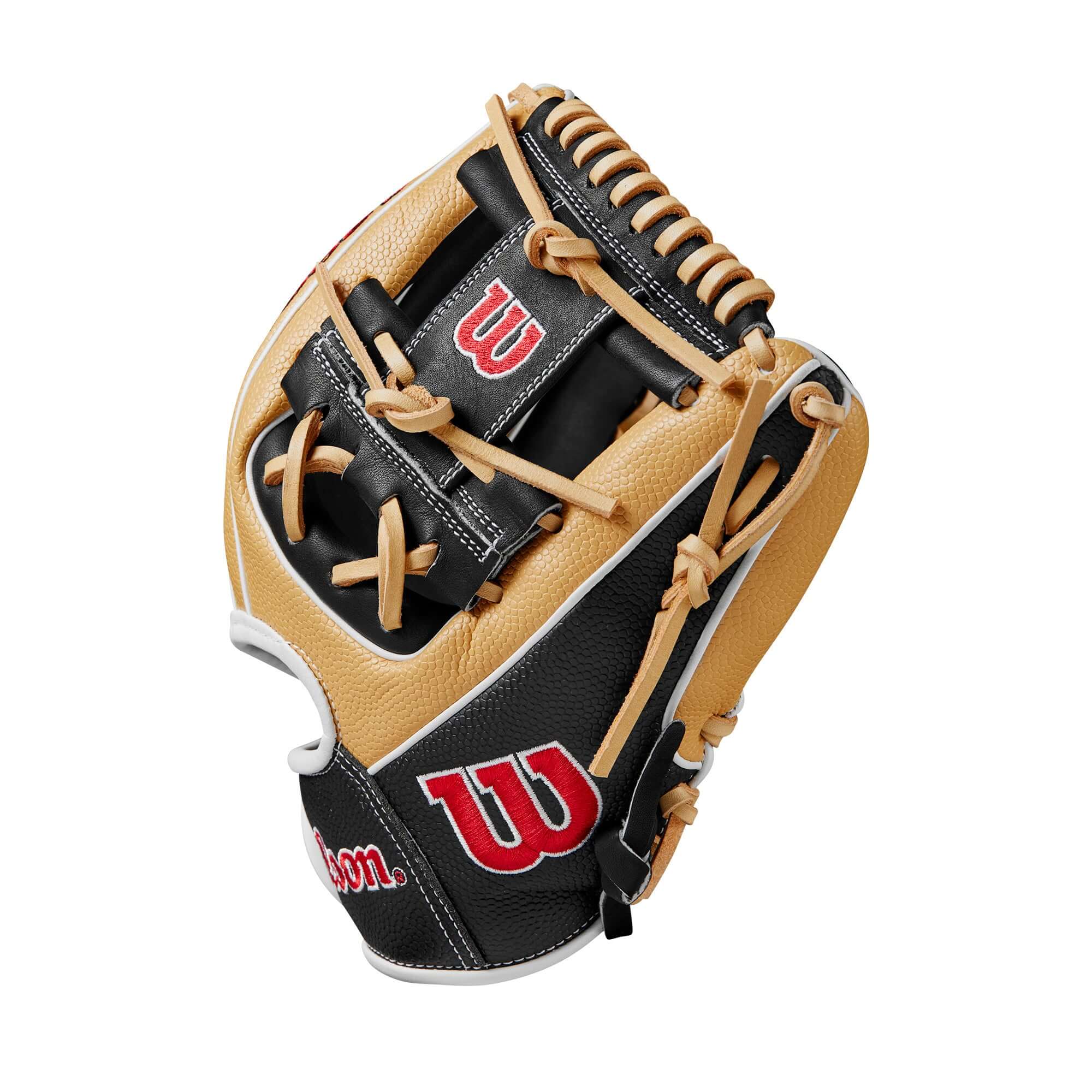 Wilson 2024 A2000 DP15SS infield glove, blonde and black leather, designed for smaller hands, ultimate performance and fit.