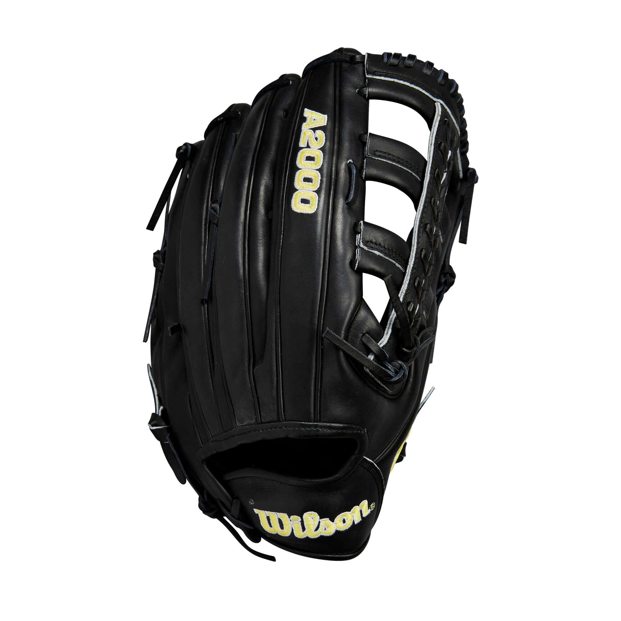 Wilson A2000 1810 Classic Series 12.75 inch outfield glove in black for optimal performance and comfort.