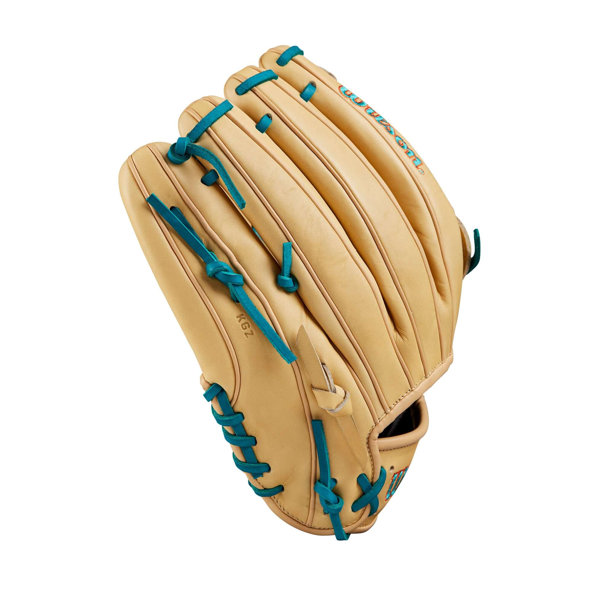 Right angle of Wilson A1000 DW5 Infield Glove highlighting the finger section and detailed stitching for added support.