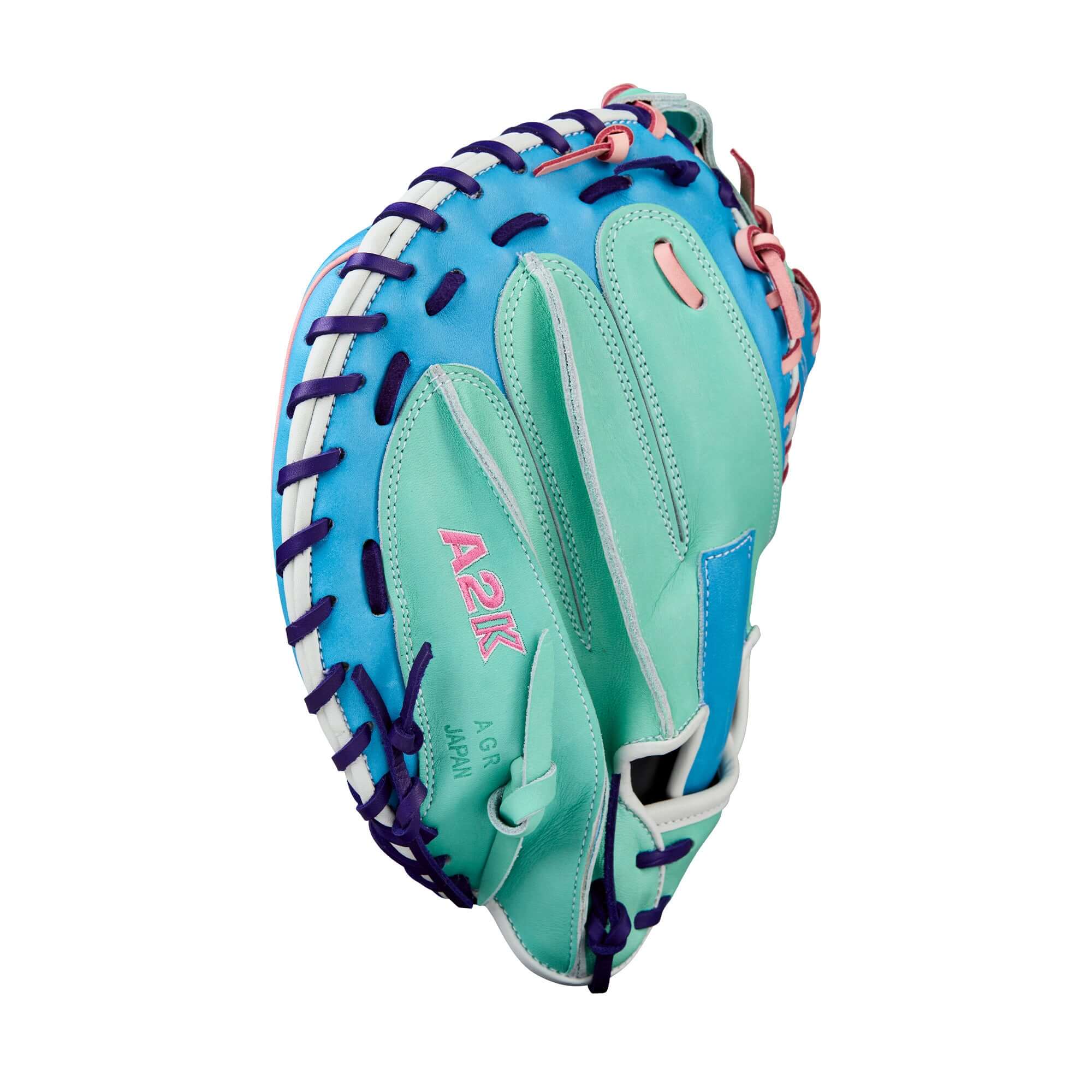 Wilson 2025 A2K 1734 34” Catcher’s Mitt thumb detail with extended index finger pad.