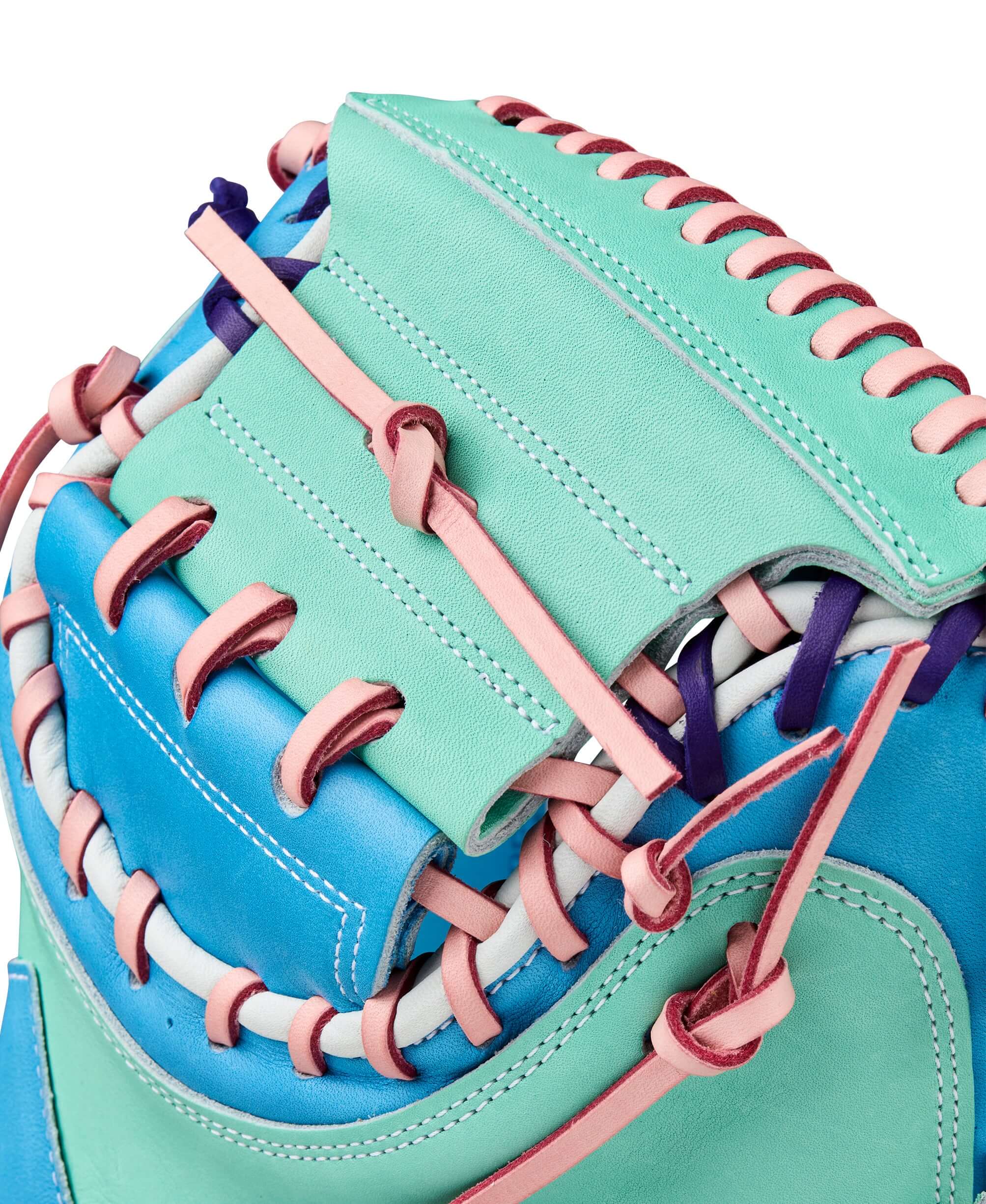 Wilson 2025 A2K 1734 34” Catcher’s Mitt Half Moon Web detail showing deep pocket.