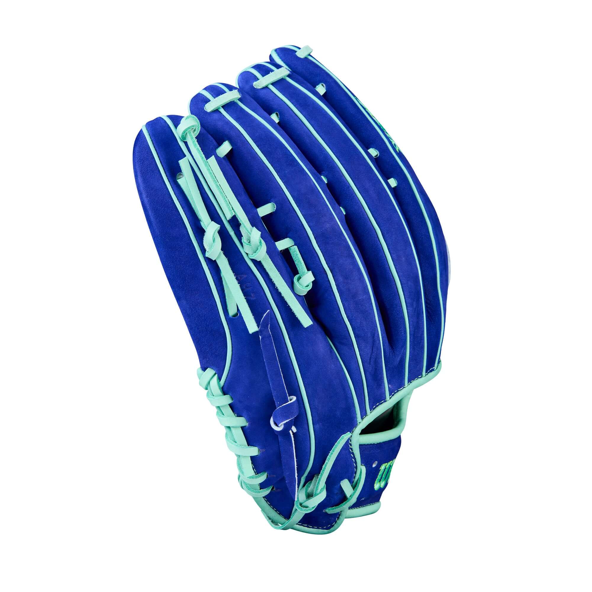 Finger detail Wilson Winter 2025 Juan Soto A2K JS22 GM 12.75" Outfield Baseball Glove Rolled Dual Welting™ stitching