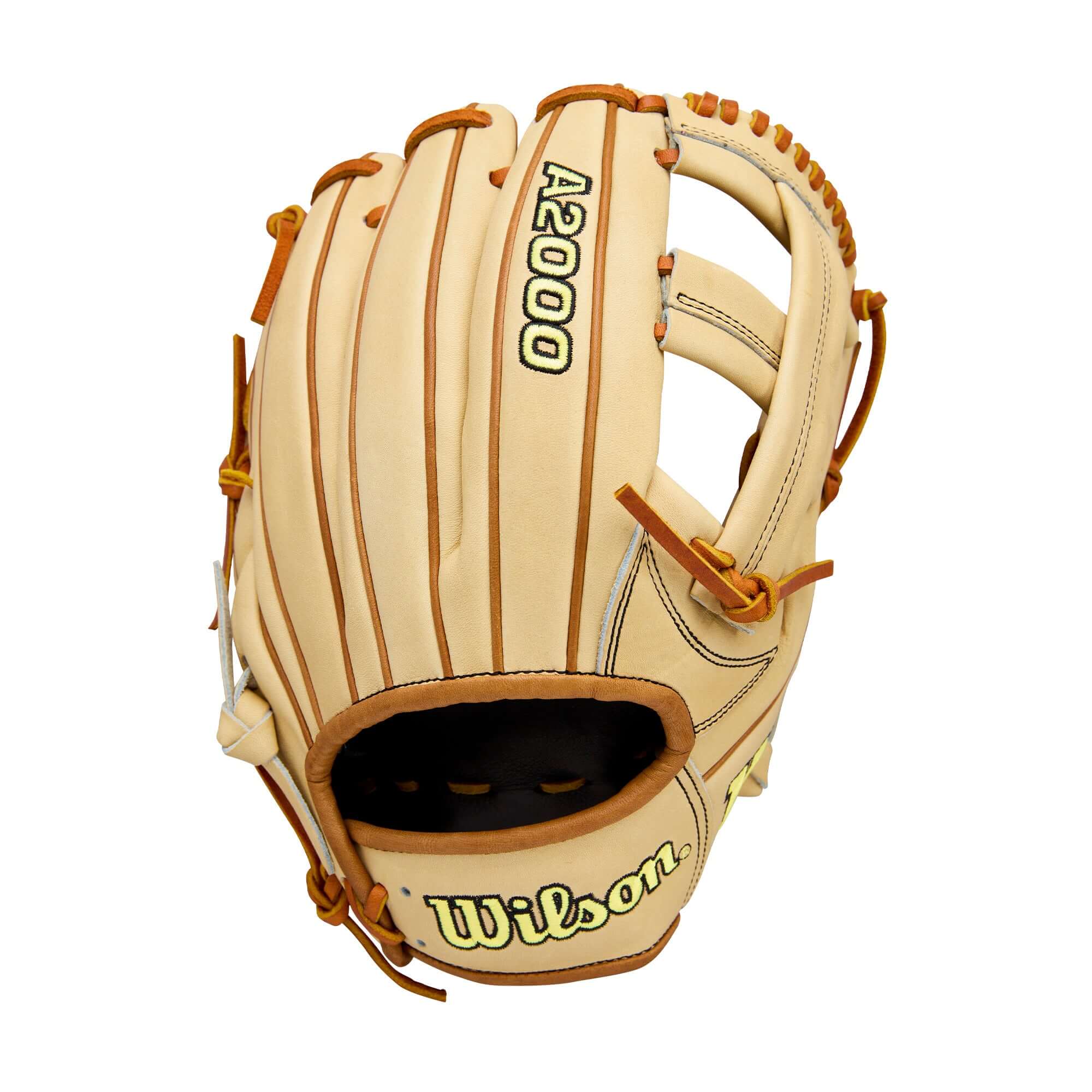 Wilson 2026 A2000 Classic EL3 11.75" Infield Glove with traditional craftsmanship and modern innovation.