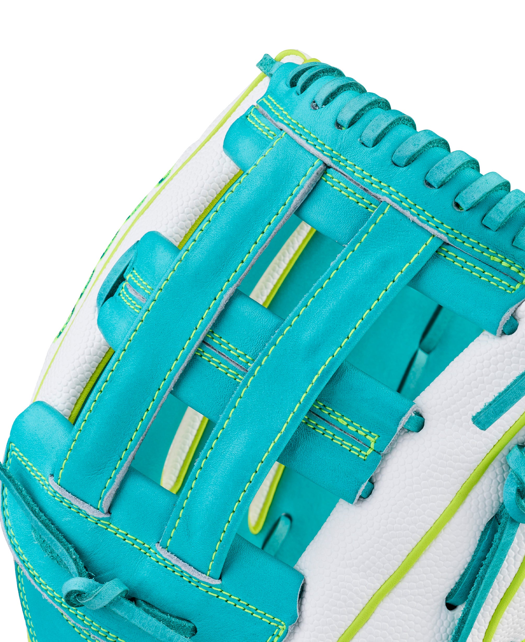 Wilson Spring 2026 A2000 FP50SS 12.25” Outfield Fastpitch Softball Glove