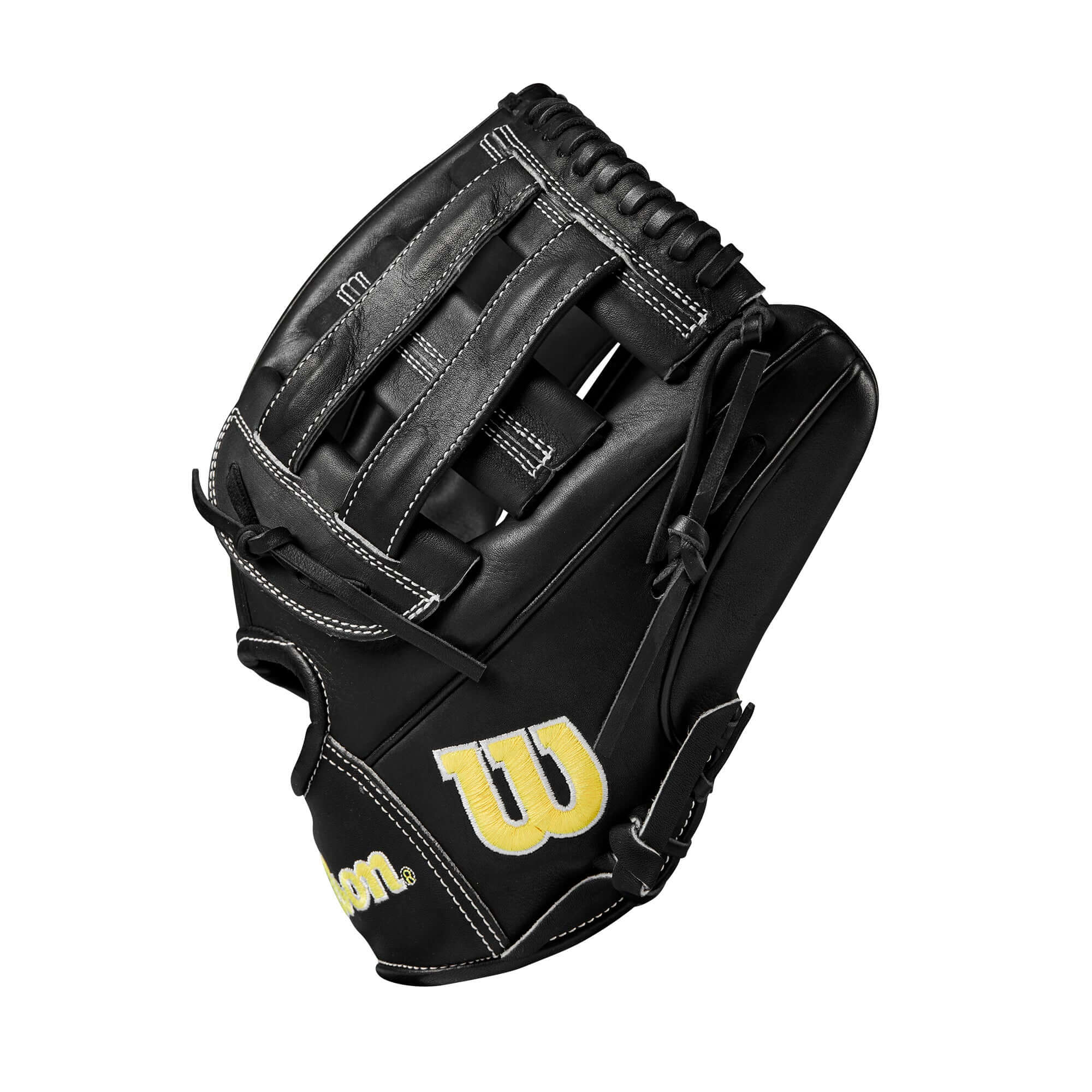 Wilson 2024 A2000 PP05 11.5" infield glove in black with Dual Post Web design for optimal performance.