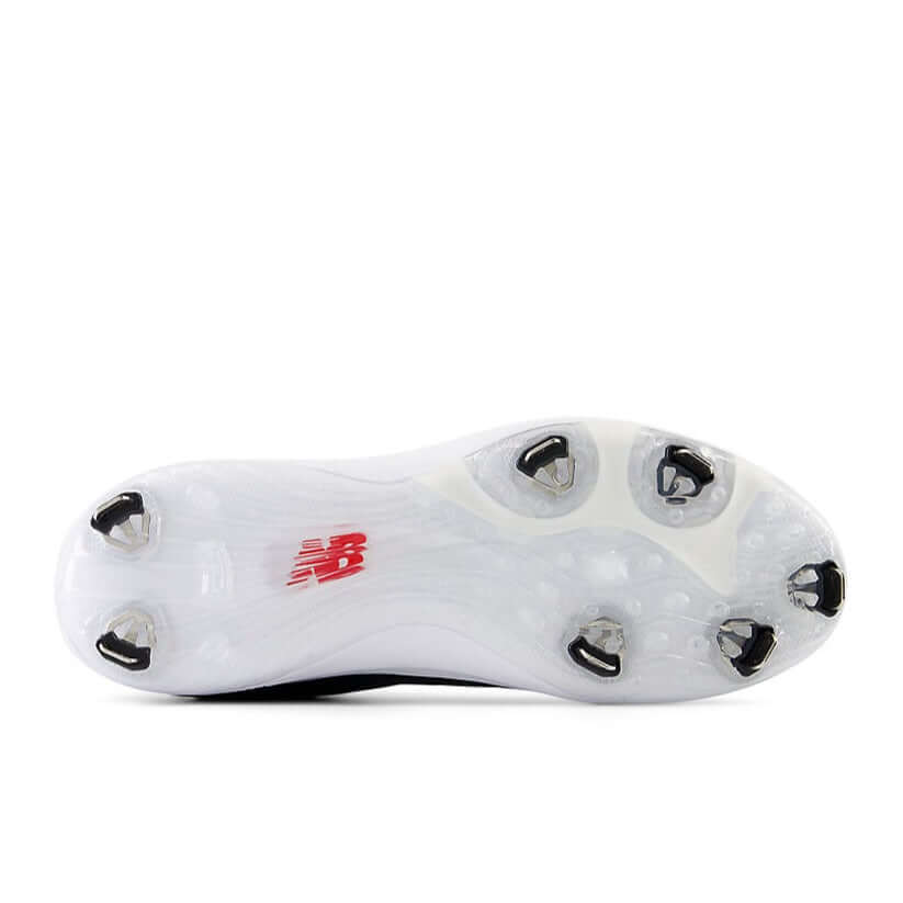 New Balance FuelCell 4040 v7 outsole showing 7-spike diamond-specific design for superior traction and performance.