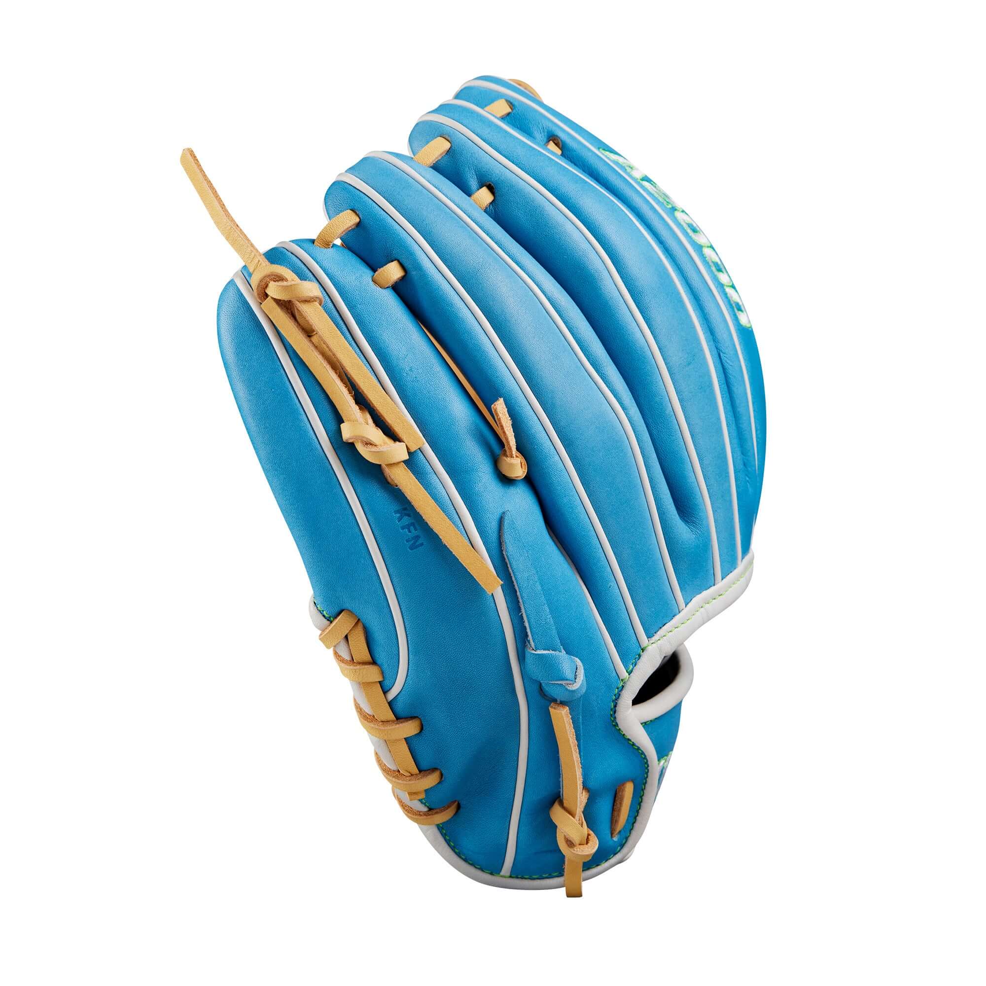 Wilson Winter 2024 A2000 PF11 SKBL/Blonde 11"