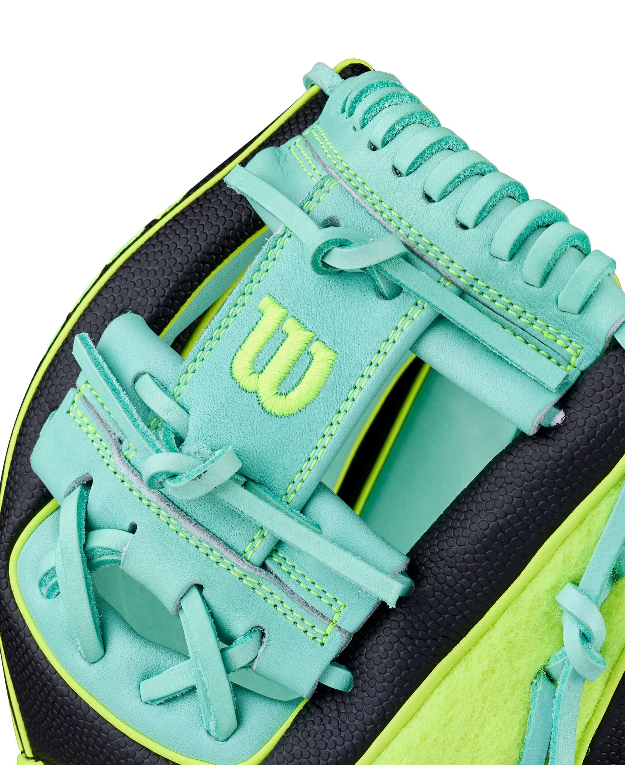 Wilson 2025 Tennis A2000 1786SS 11.5” Infield Baseball Glove