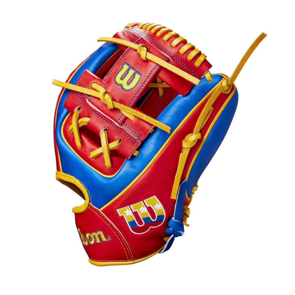 Wilson A2000 1786 Country Pride Series Venezuela 11.5-inch infield baseball glove