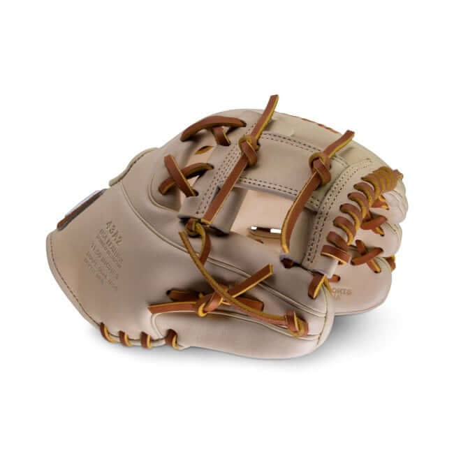 MARUCCI MTYPE CYPRESS SERIES 11.5 43A2 Tan Baseball Glove