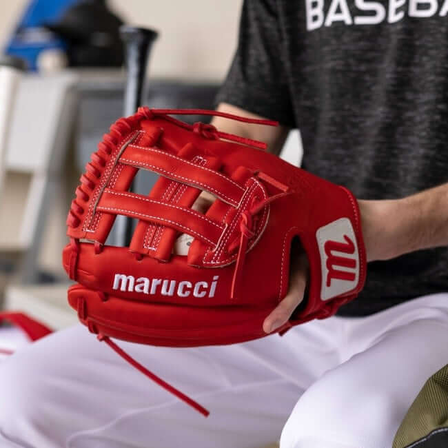 MARUCCI MTYPE CYPRESS SERIES 11.5 63A3 RED baseball glove with integrated thumb and pinky sleeves.