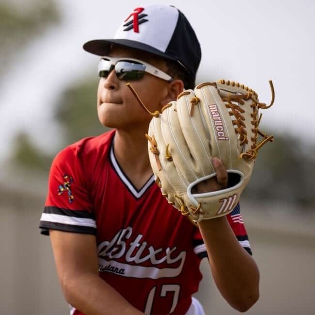 Marucci Oxbow M Type 44A6 11.75 T Web baseball glove, right-hand throw