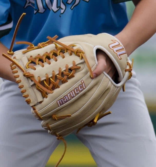 Marucci Oxbow M Type 44A6 11.75 T Web baseball glove, right-hand throw