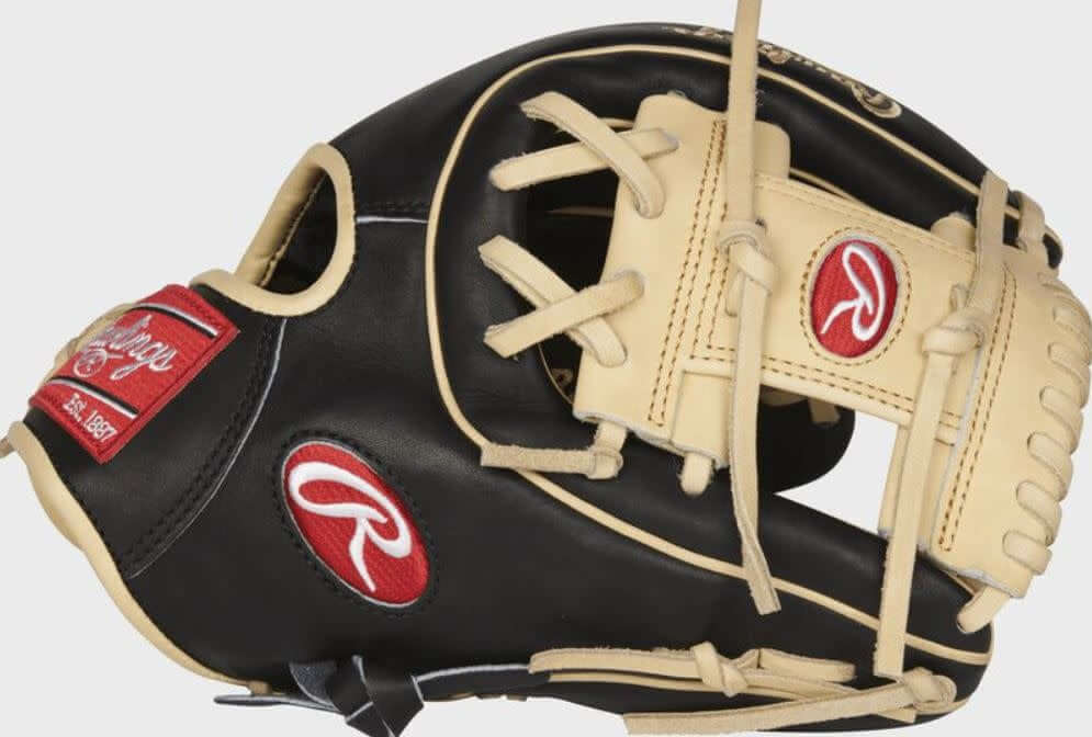 Rawlings Heart of the Hide R2G 11.5 inch glove, black and camel color