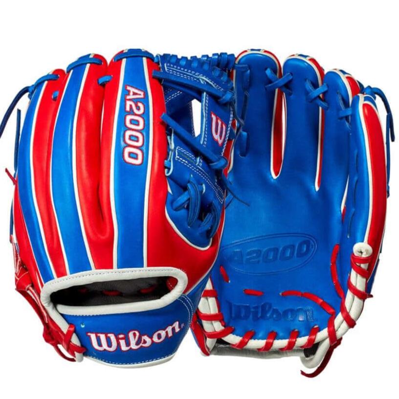 Dominican Republic flag on Wilson A2000 1786 Country Pride Series 11.5 Infield Glove.