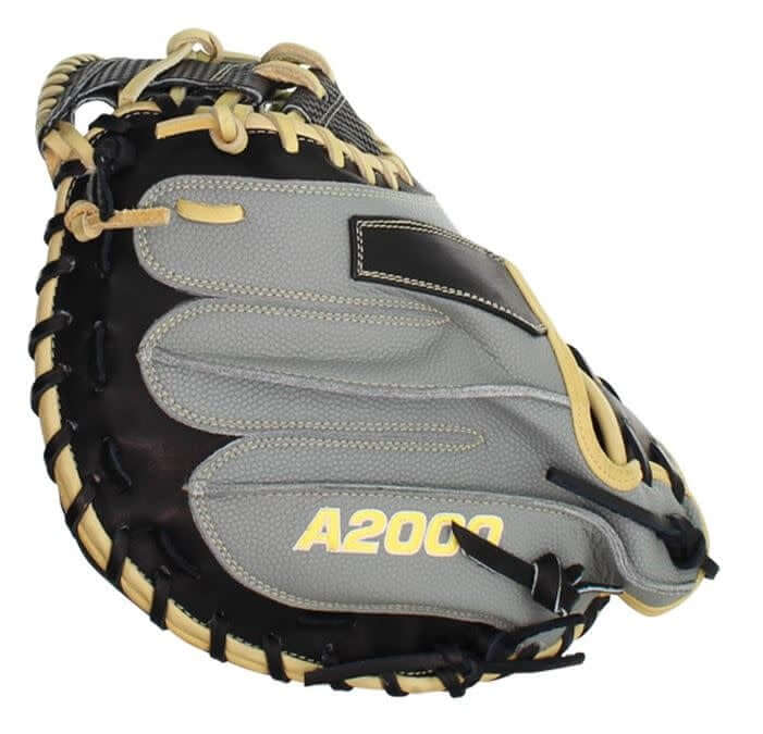Wilson A2000 M1D Spin Control 33.5 Catchers Mitt with deep pocket and SpinControl Technology.