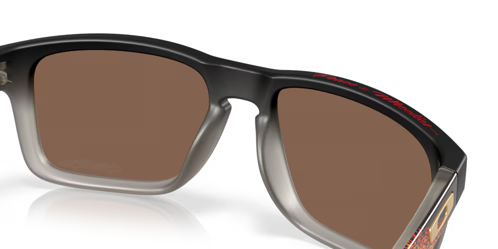 Oakley Holbrook XL Matte Black frame and Prizm 24K lens detail