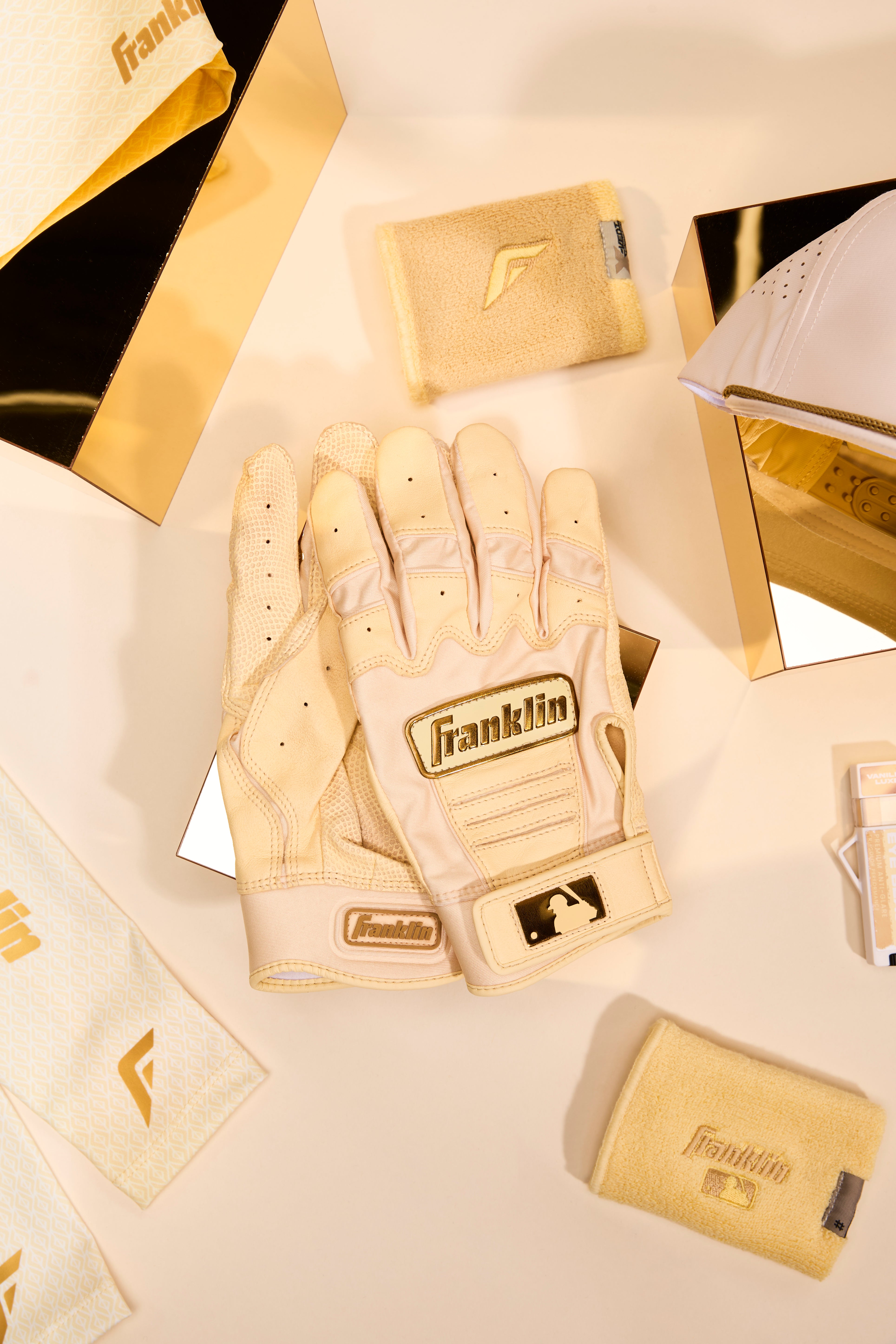 Franklin Adult CFX Pro Vanilla Gold Batting Glove