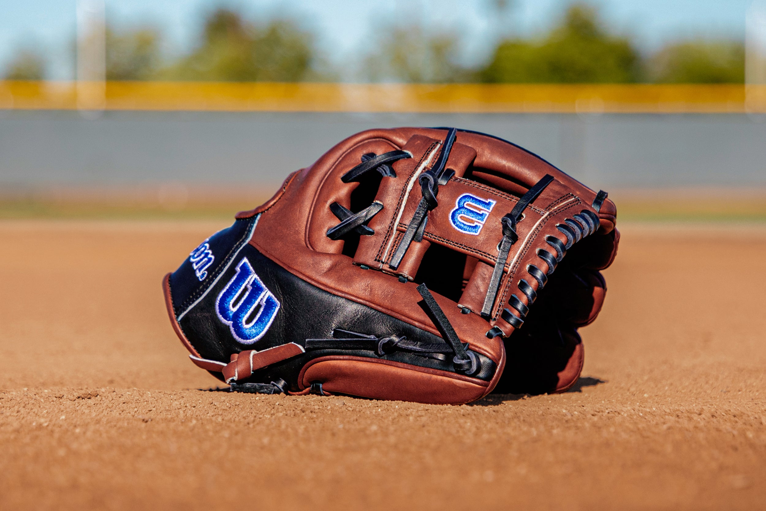 Wilson 2027 A2000 BWJ7 GM Annual 11.75" Baseball Glove