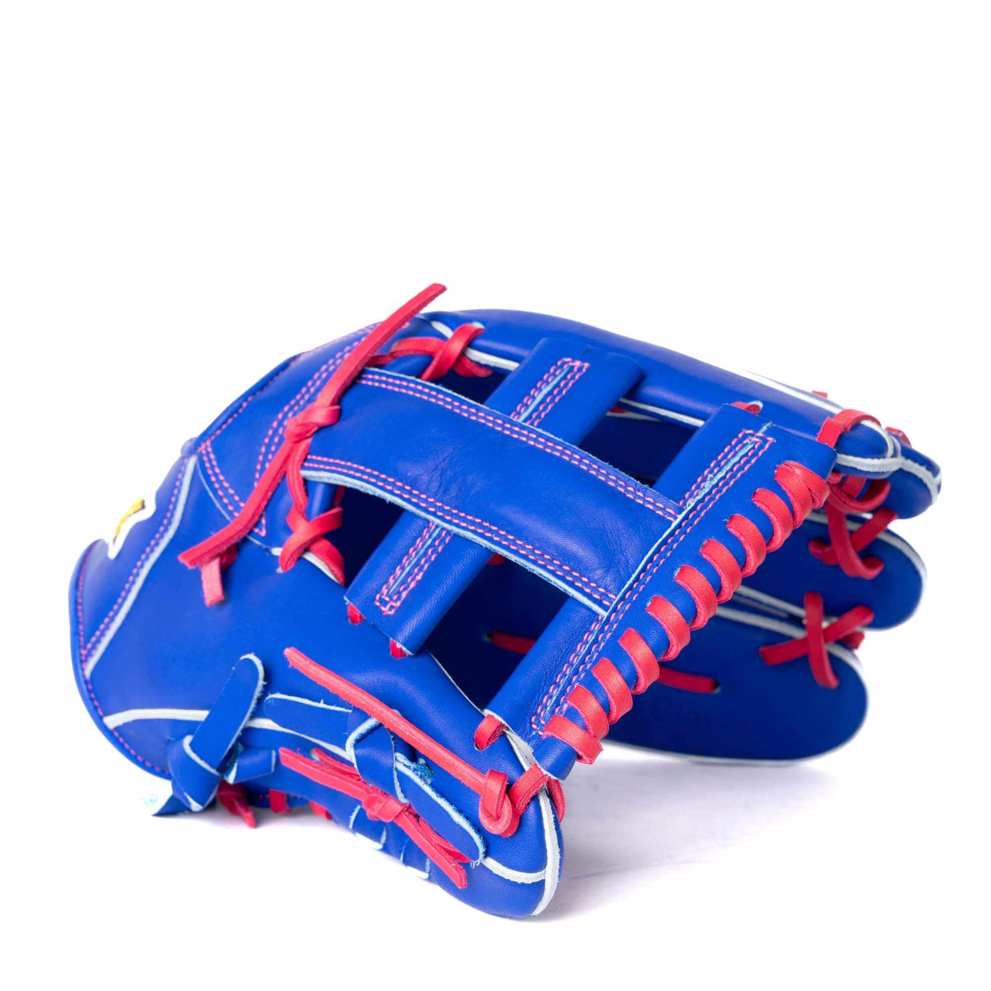 Left side view of the Jax EN-7, showcasing flexible wear, snug thumb fit, and single-post webbing.