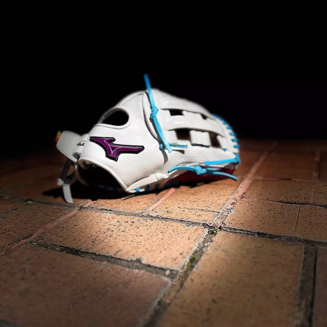 Mizuno GPSF-10DSS Pro Select Solar Shift 12" Fastpitch Glove