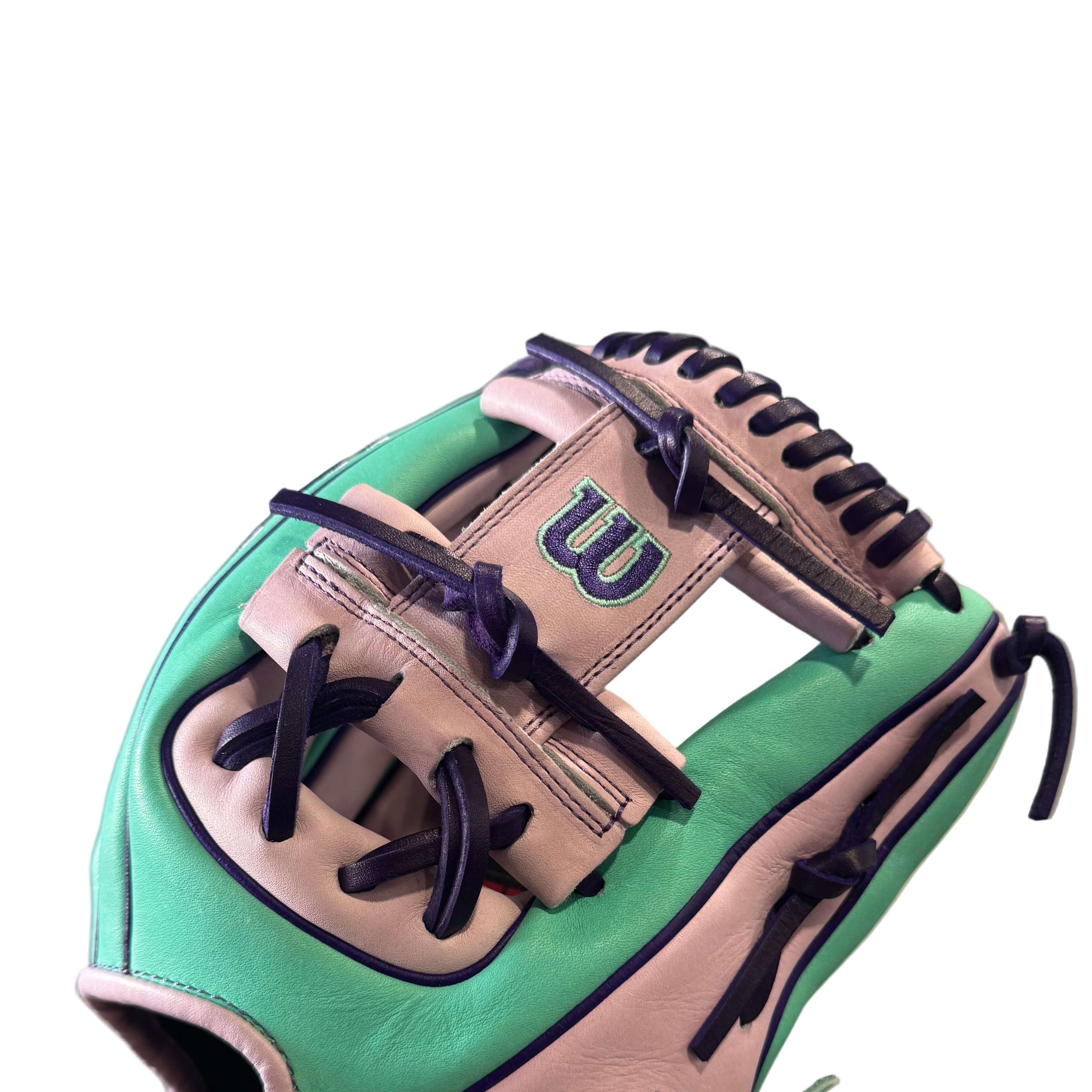 2025 A2000 1786 11.5" Lush Lavender Exclusive Baseball Glove