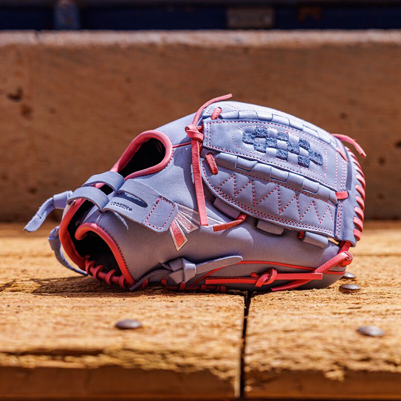 Easton Pro Collection Signature Series Nijaree Canady 12" Softball Glove