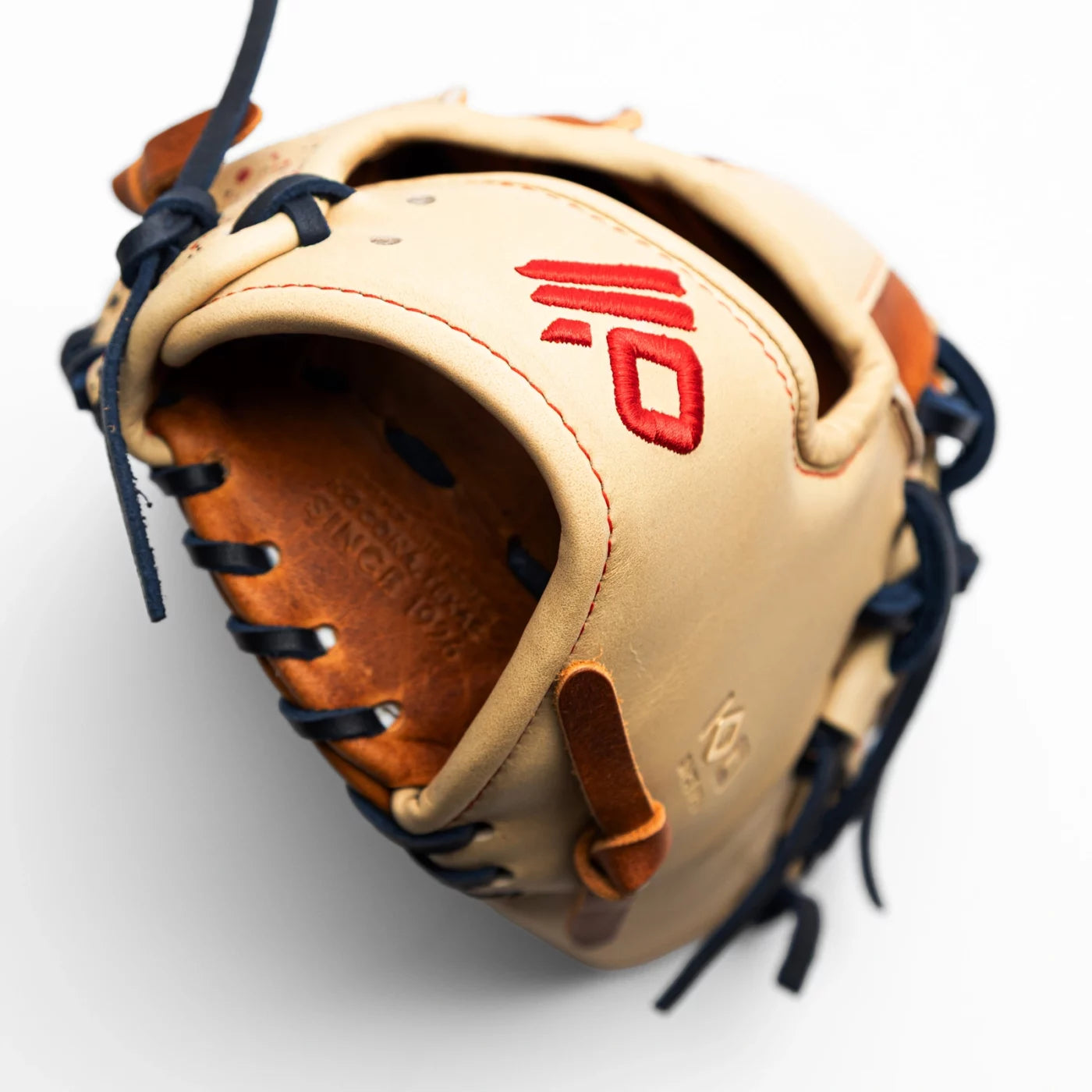 Nokona TNT 250 1200 12" Closed Web Pitcher Glove