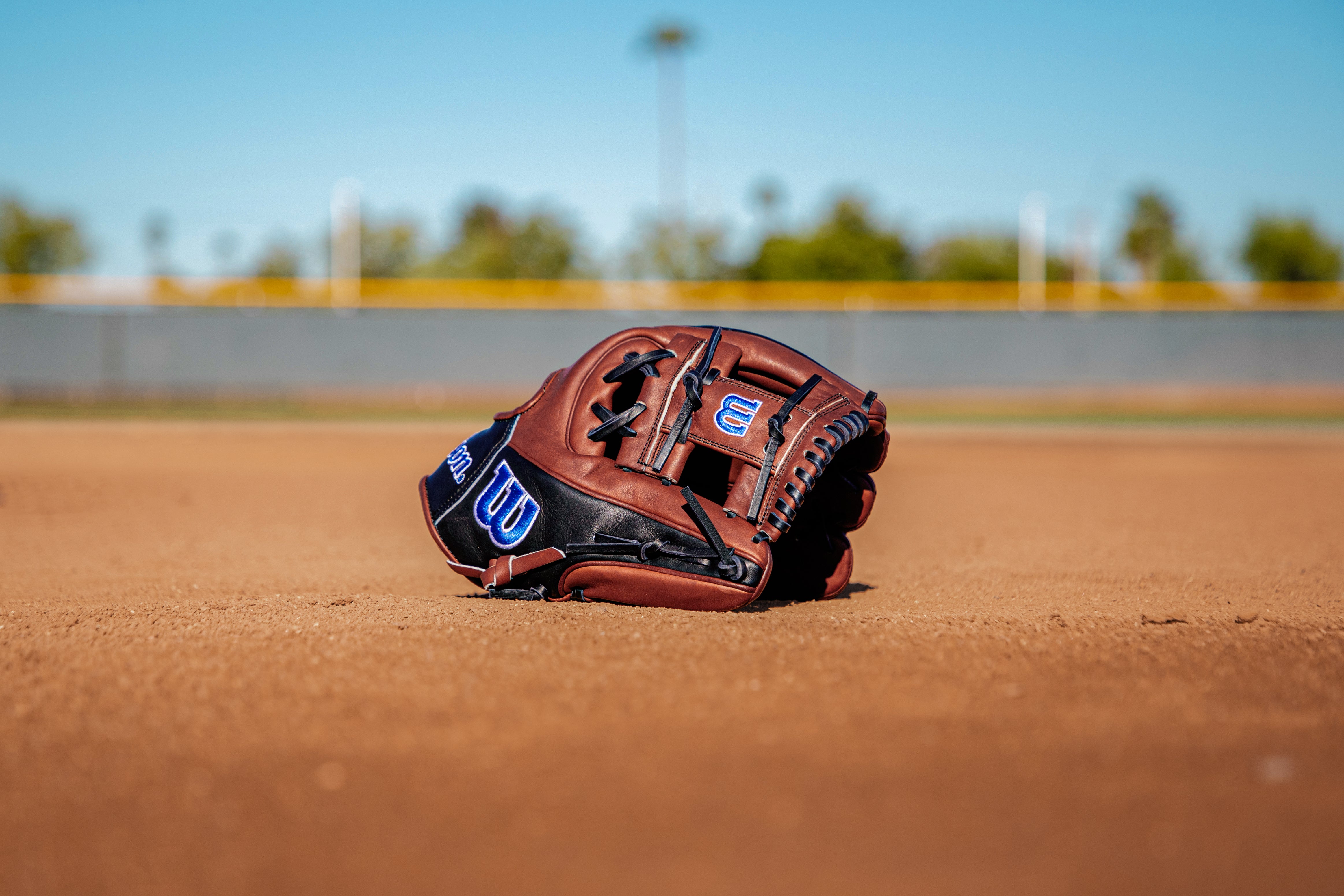 Wilson 2027 A2000 BWJ7 GM Annual 11.75" Baseball Glove