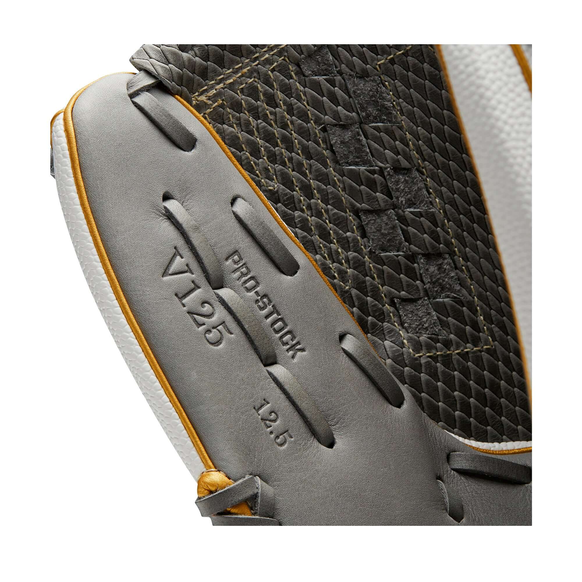 Wilson A2000FP V125SS 21 Grey/White 12.5 baseball glove with Victory Web design for versatile fielding and pitching.