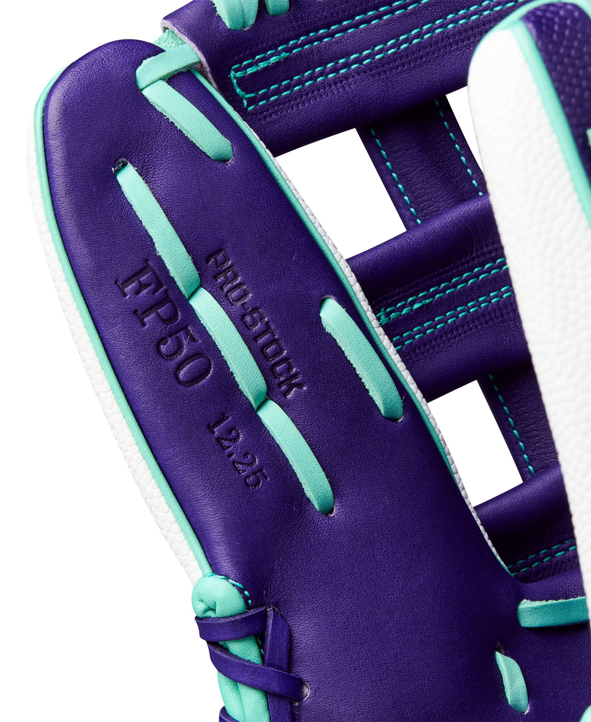 Wilson 2025 A2000 FP50SS 12.25” Fastpitch Outfield Glove LHT front thumb detail with Pro Stock leather grain.