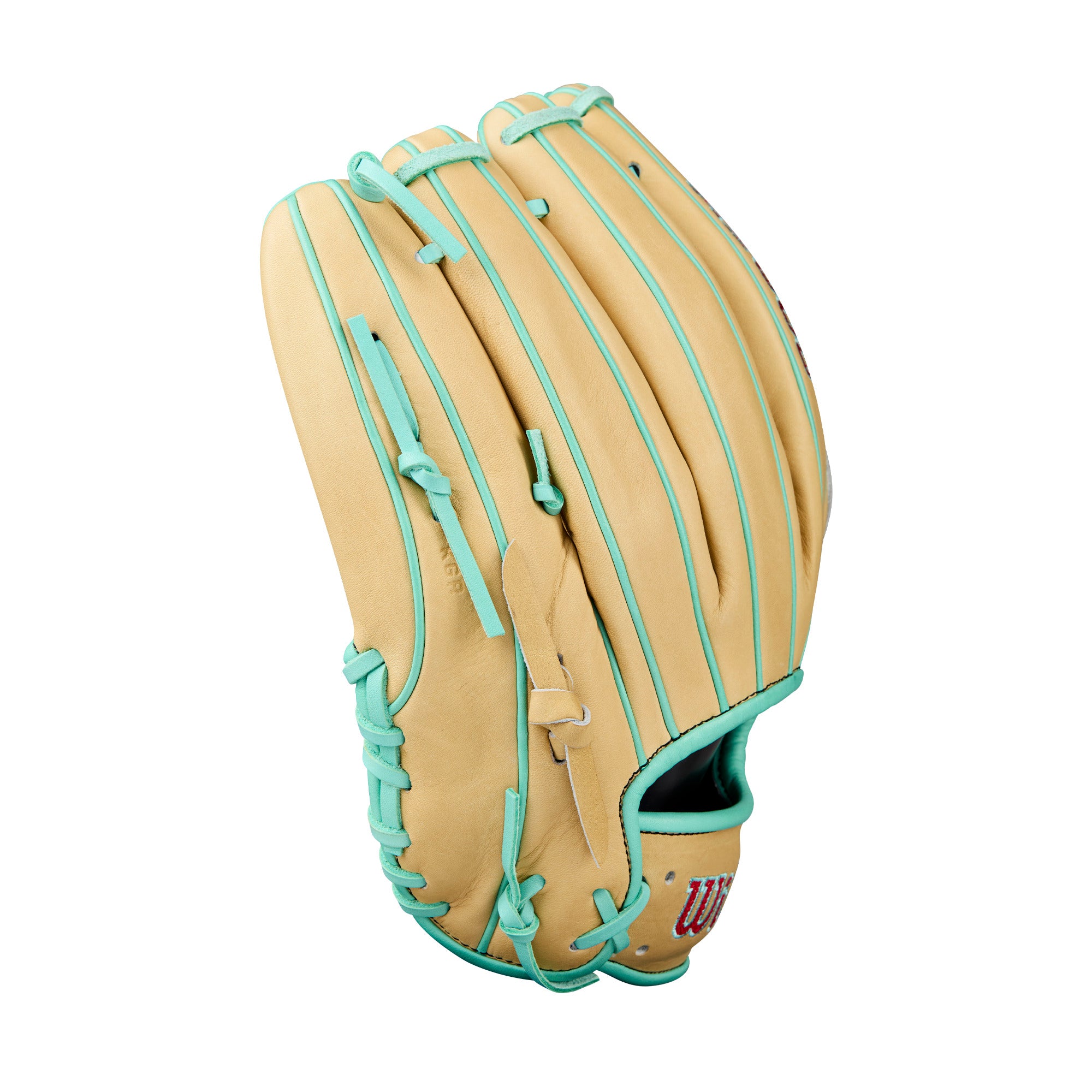 Wilson 2025 A2000 B12 12” Pitcher’s Glove LHT finger detail showing Rolled Dual Welting.