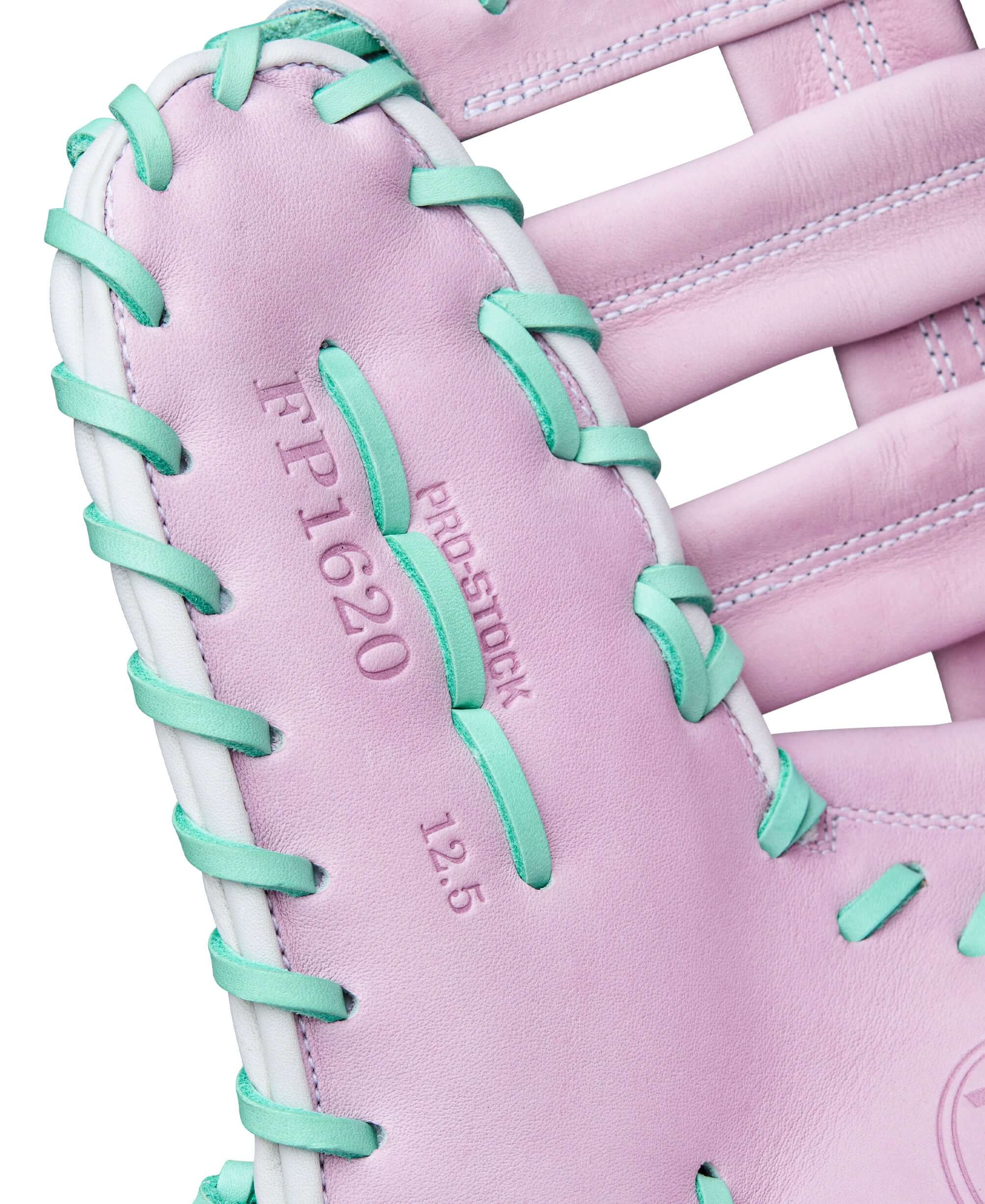 Thumb detail of Wilson Winter 2025 A2000 1620FPSS 12.5” Fastpitch Softball First Base Mitt highlighting Lavender and Seafoam color blend.
