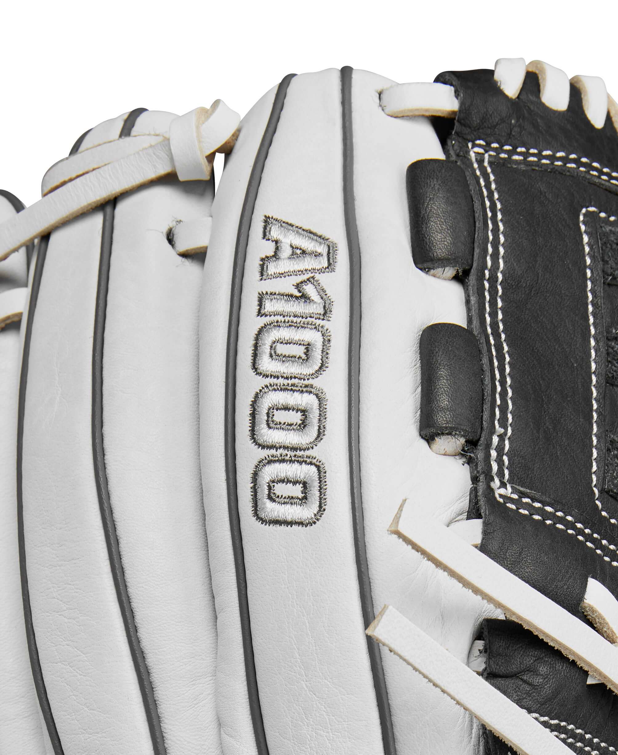 Wilson 2024 A1000 P12 Pitcher's Fastpitch Softball Glove White/Grey 12"