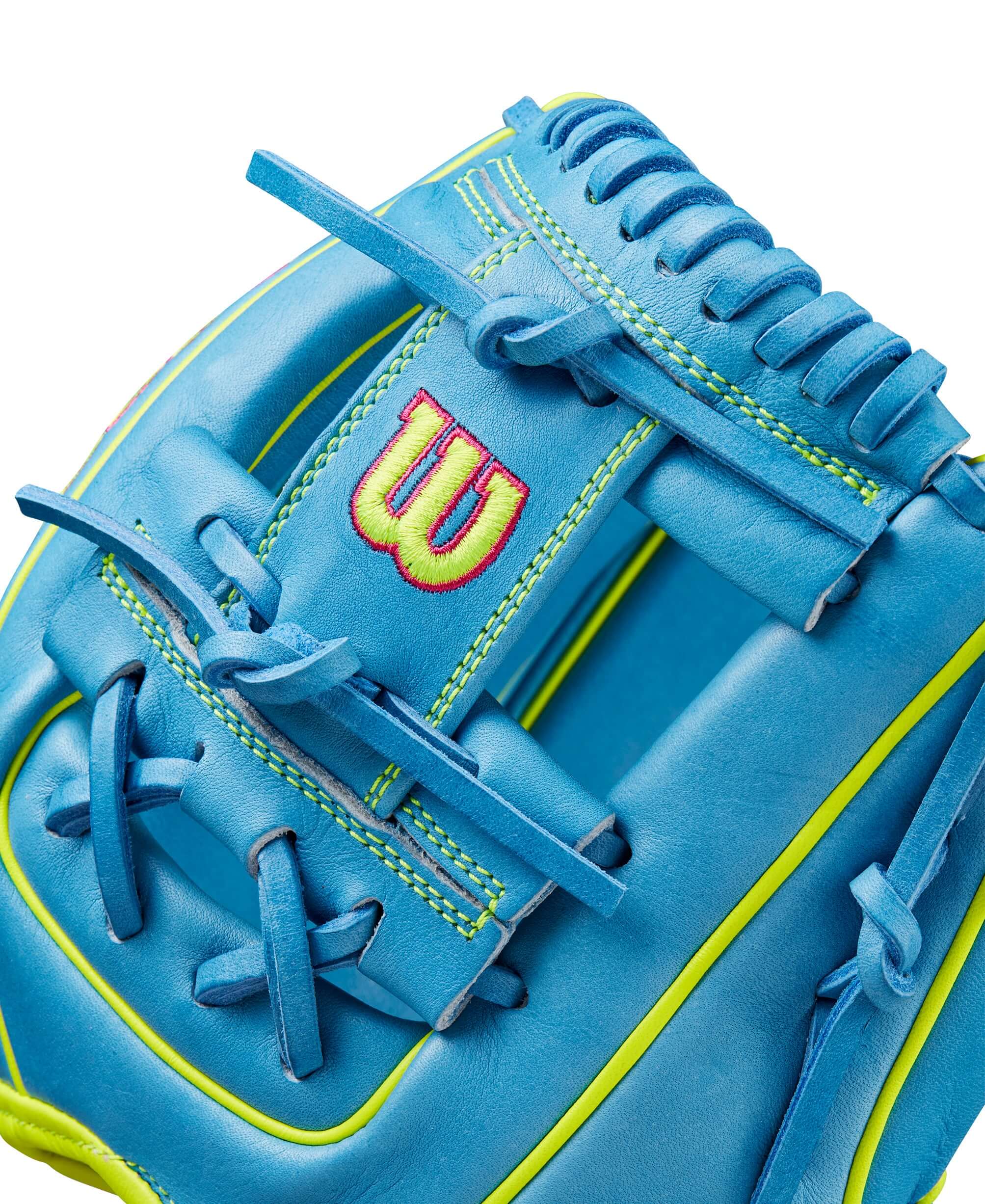 Wilson A2000 1786 Infield Glove - Sky Blue 11.5
