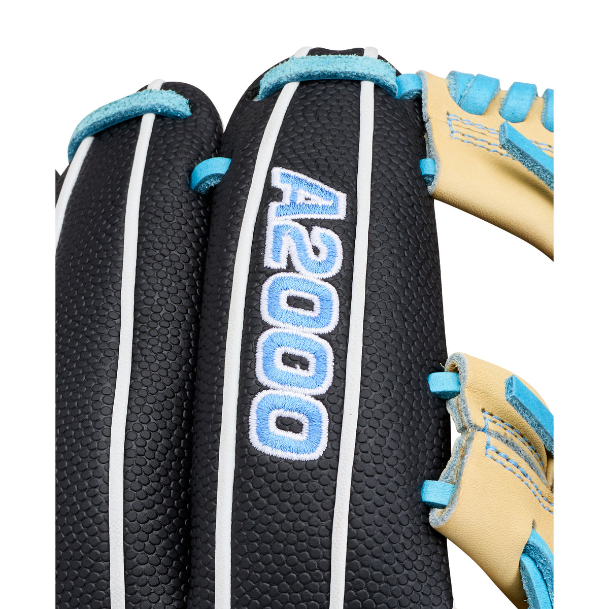 Wilson 2027 A2000 FP1175SS 11.75" fastpitch glove blonde/black/sky blue RHT, finger detail