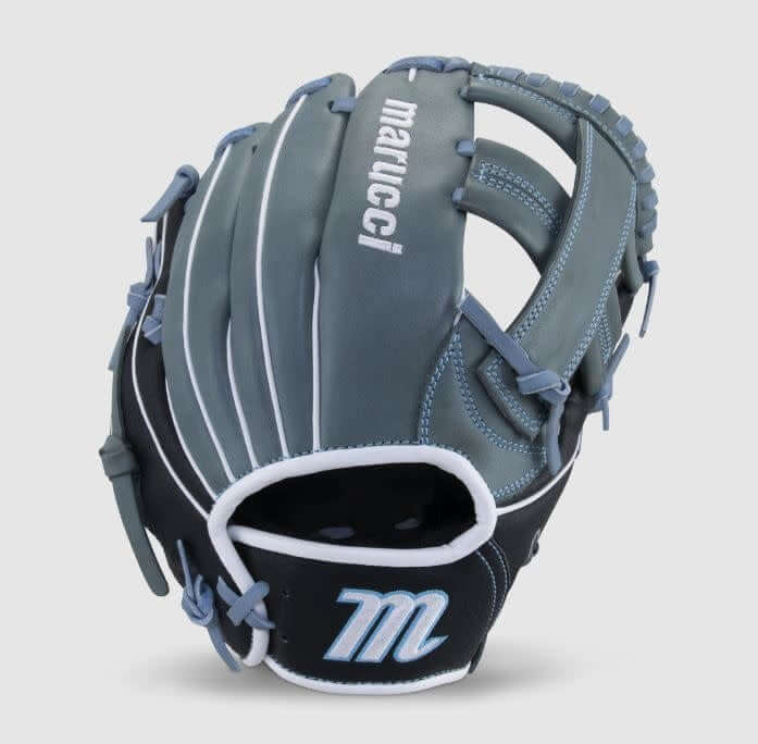 Marucci Caddo Fastpitch 11 RHT glove, neutral shape, medium depth, full-grain cowhide leather, EZ Flex notch.