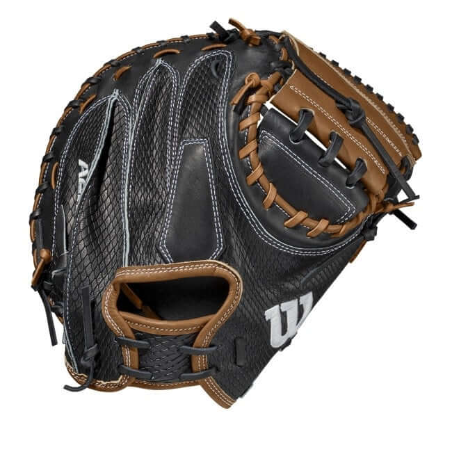 Wilson A2K 2022 33.5 M1D Catchers Mitt