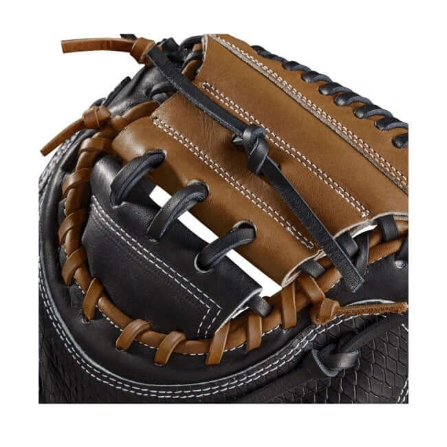 Wilson A2K 2022 33.5 M1D Catchers Mitt