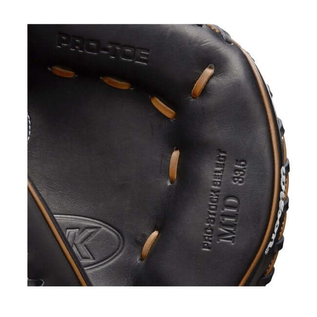 Wilson A2K 2022 33.5 M1D Catchers Mitt