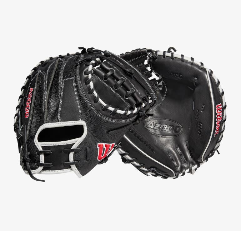 Wilson 2022 A2000 SuperSkin  M1D (C ) 33.5 Black/White Catchers Mitt